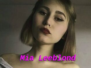 Mia_Leeblond