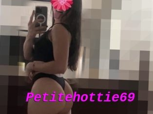 Petitehottie69