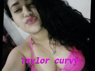 Taylor_curvy